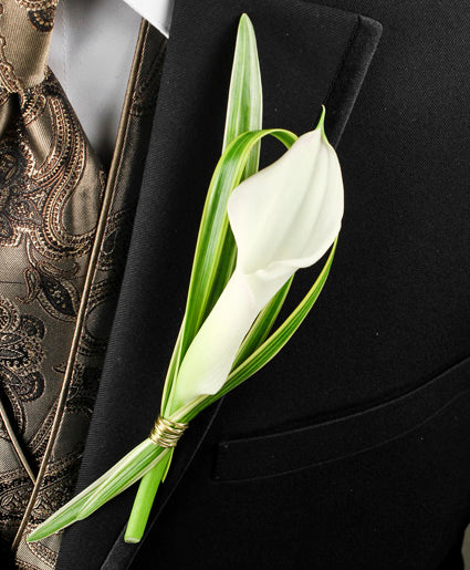 CLASSY CANDLELIGHT PROM BOUTONNIERE (In-Store Purchase Only. Not available for online ordering or shipping. Please contact the store 9052780000)