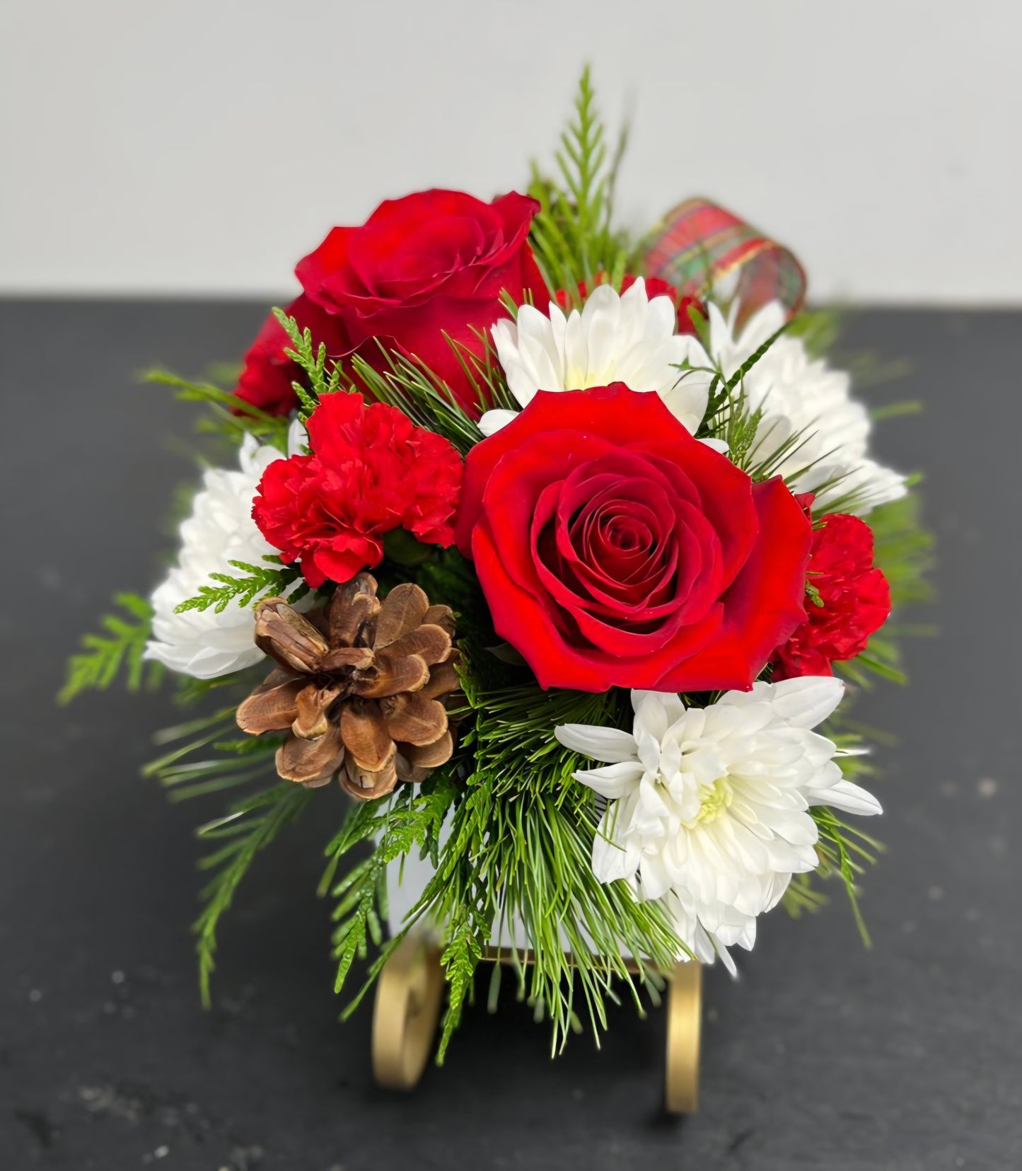 Winter Rose Sleigh Arrangement